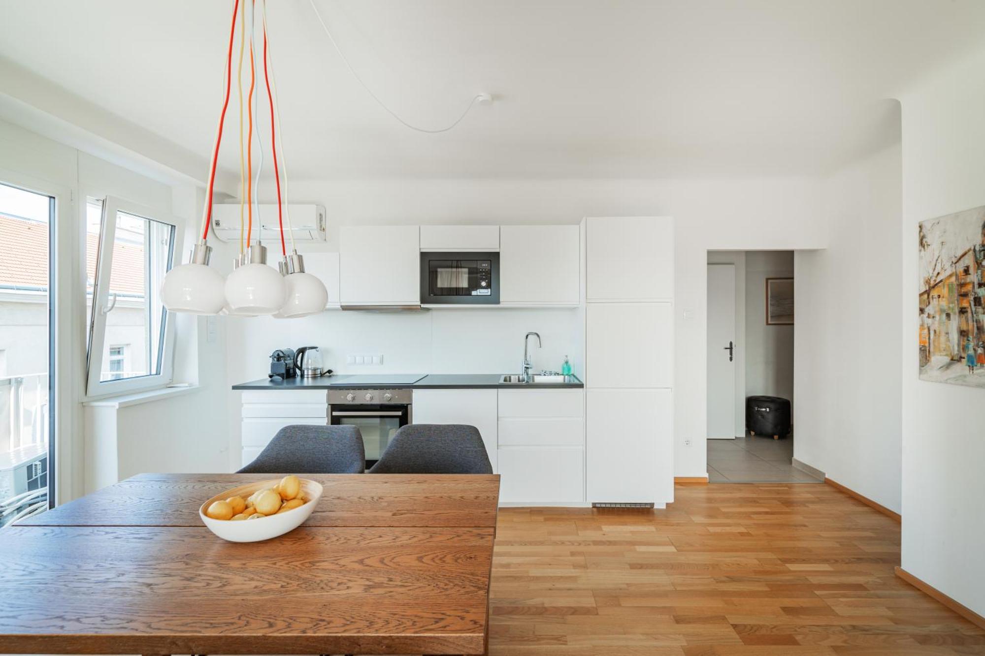 Central 60M2 Suite 10 Min Walk From Main Station Wien Eksteriør billede